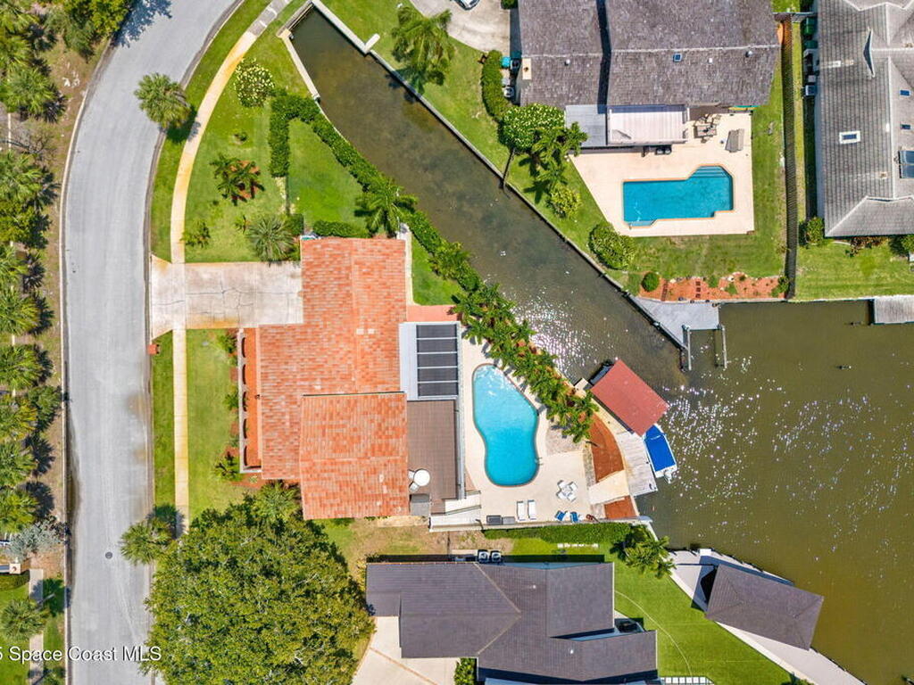 615 Seville Court, Satellite Beach, FL 32937