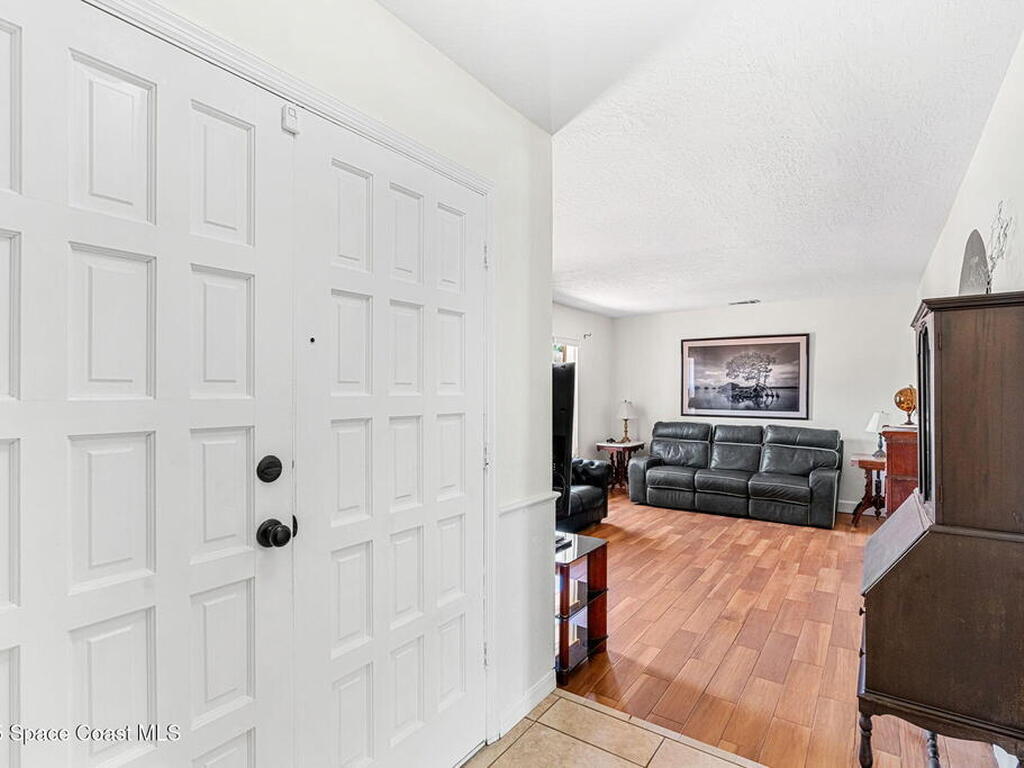 615 Seville Court, Satellite Beach, FL 32937