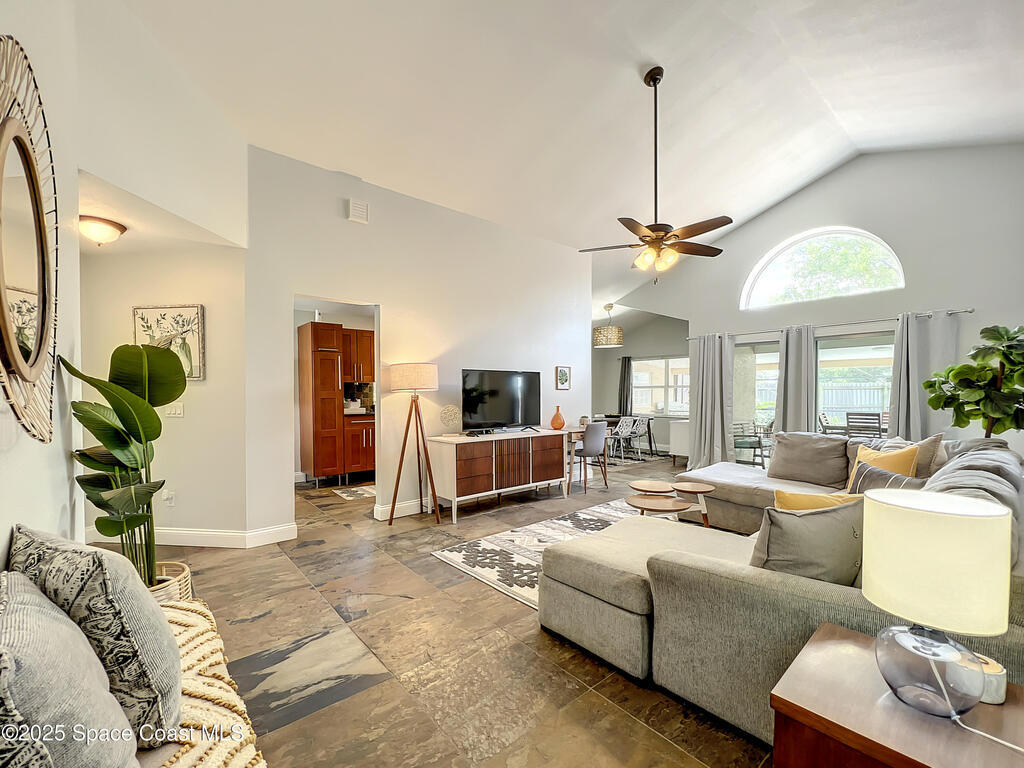 10360 Crystal Point Drive, Orlando, FL 32825