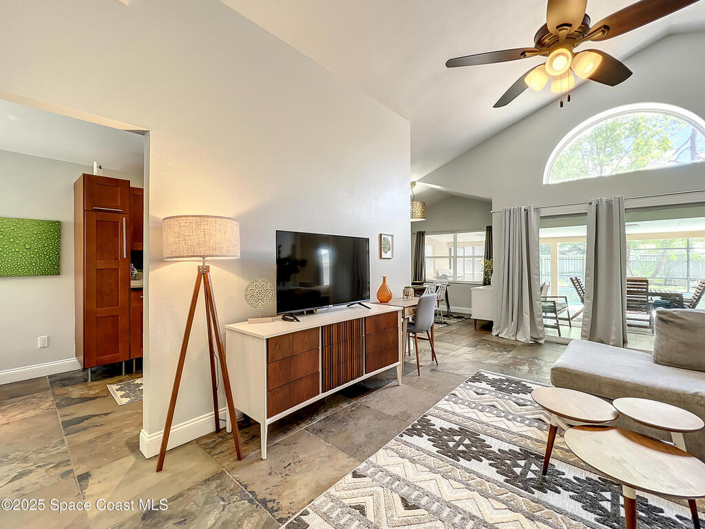 10360 Crystal Point Drive, Orlando, FL 32825