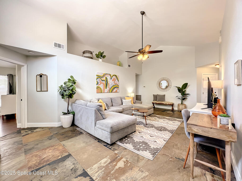 10360 Crystal Point Drive, Orlando, FL 32825
