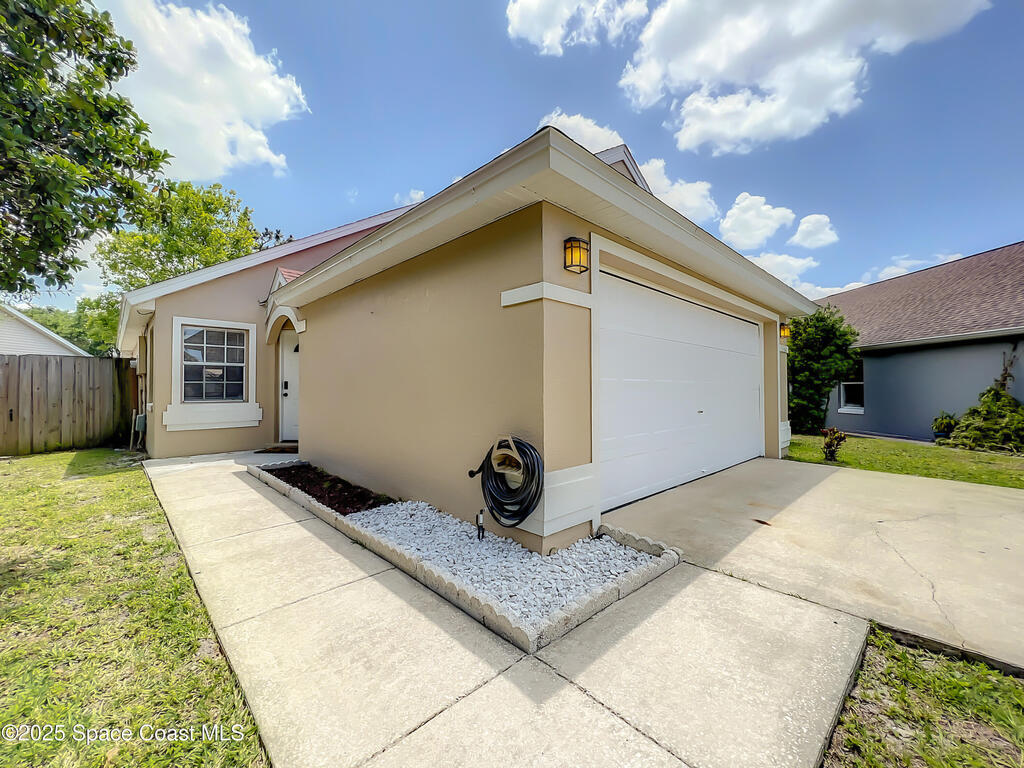 10360 Crystal Point Drive, Orlando, FL 32825