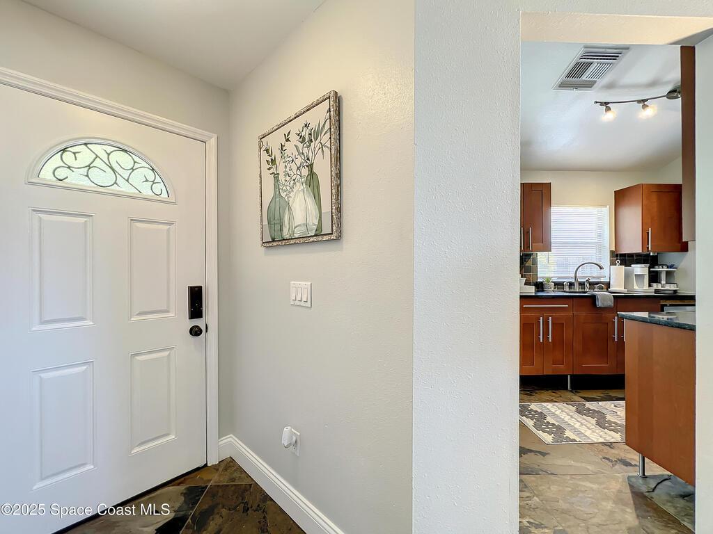 10360 Crystal Point Drive, Orlando, FL 32825