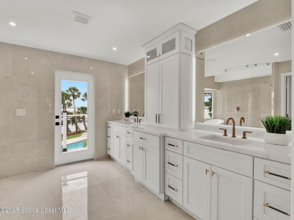 3775 S Tropical Trail, Merritt Island, FL 32952