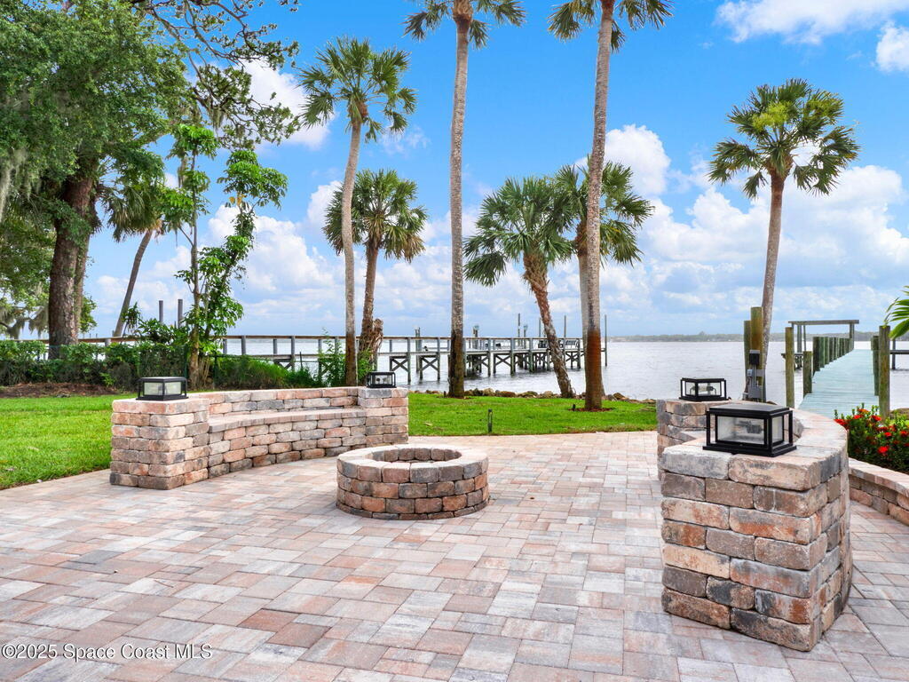 3775 S Tropical Trail, Merritt Island, FL 32952