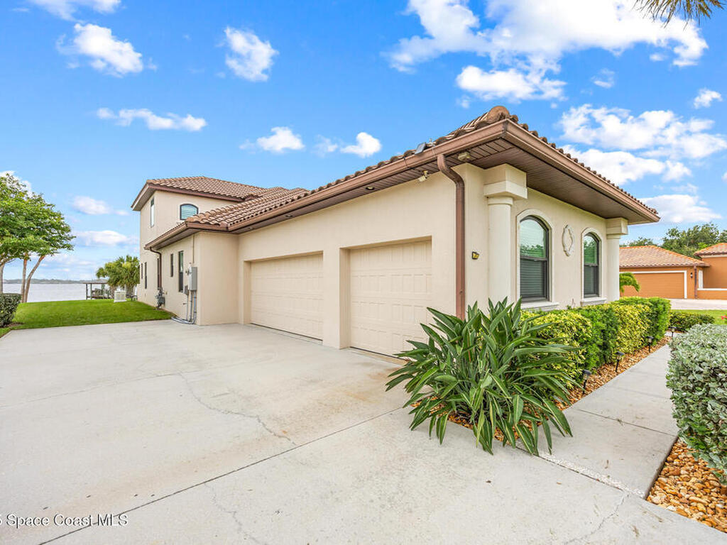 11 Pisces Lane, Rockledge, FL 32955