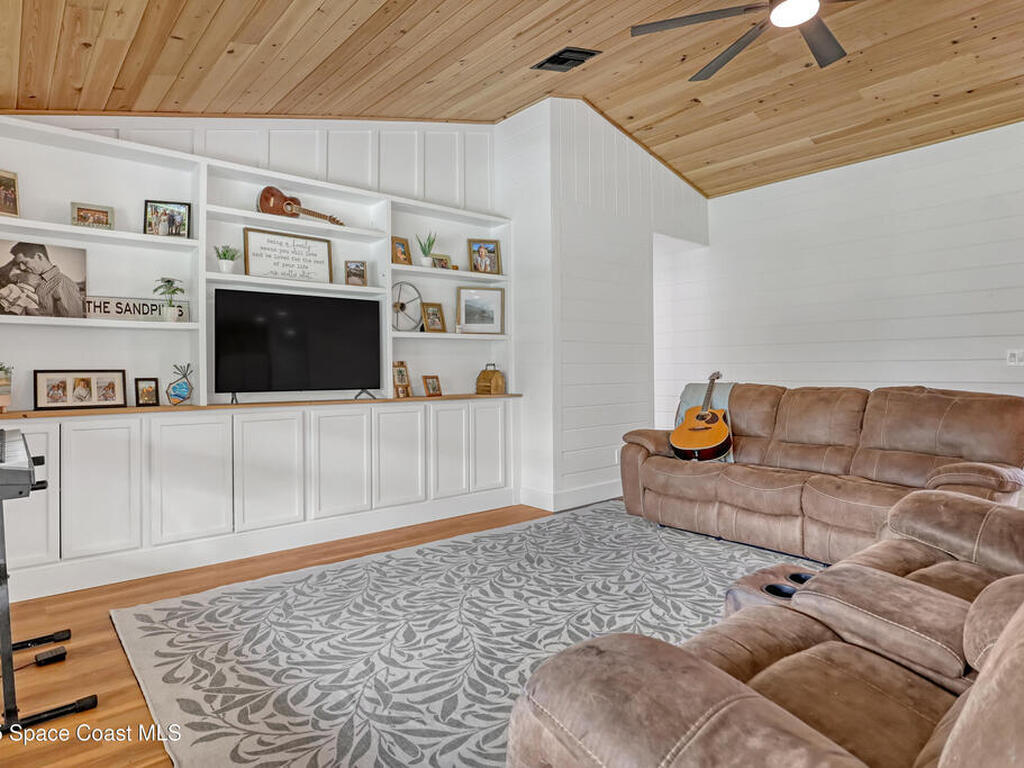 3350 Leghorn Road, Malabar, FL 32950