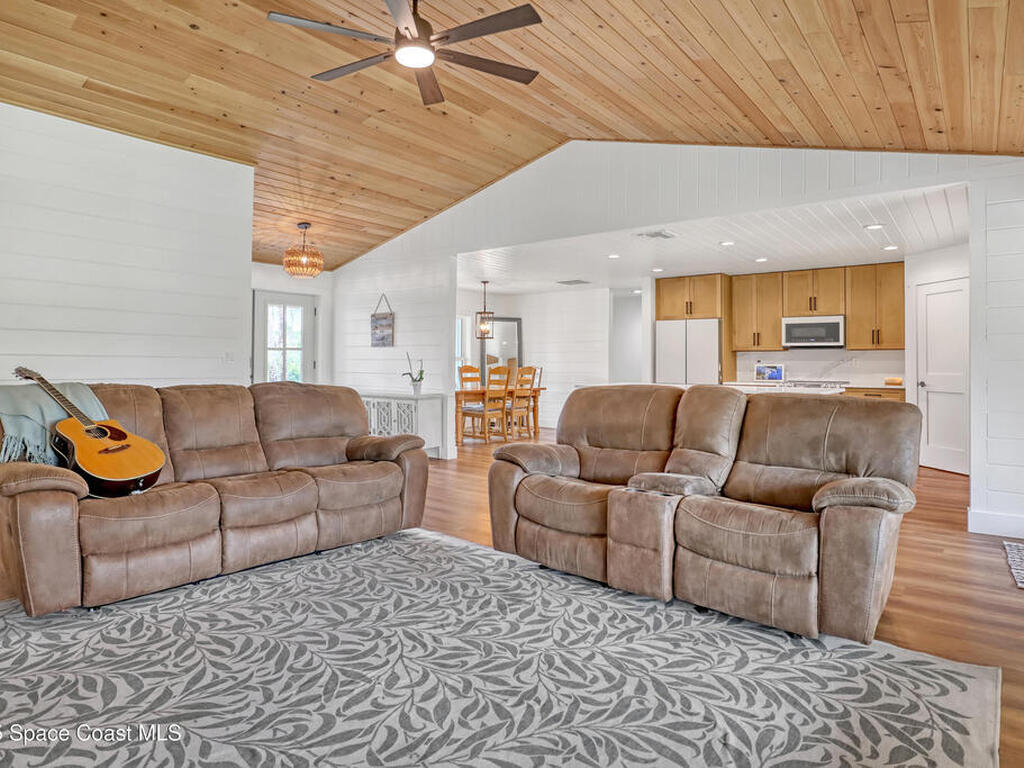 3350 Leghorn Road, Malabar, FL 32950