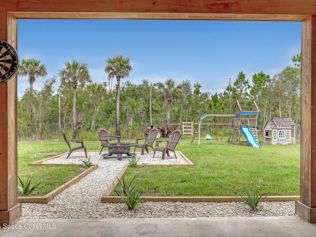 3350 Leghorn Road, Malabar, FL 32950