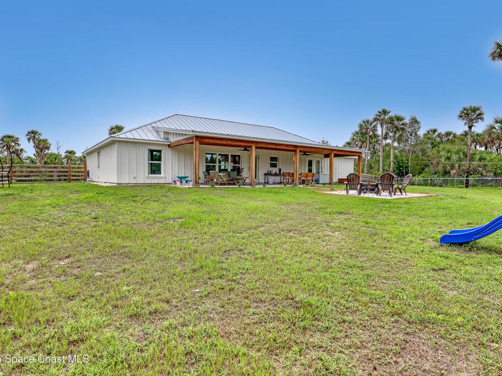 3350 Leghorn Road, Malabar, FL 32950
