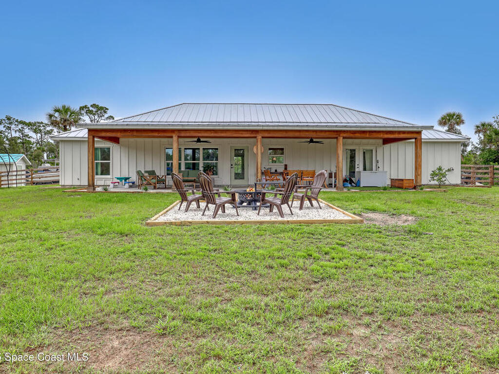 3350 Leghorn Road, Malabar, FL 32950
