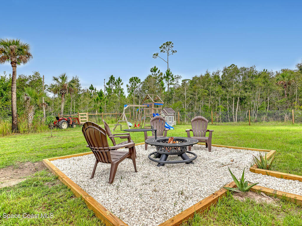 3350 Leghorn Road, Malabar, FL 32950
