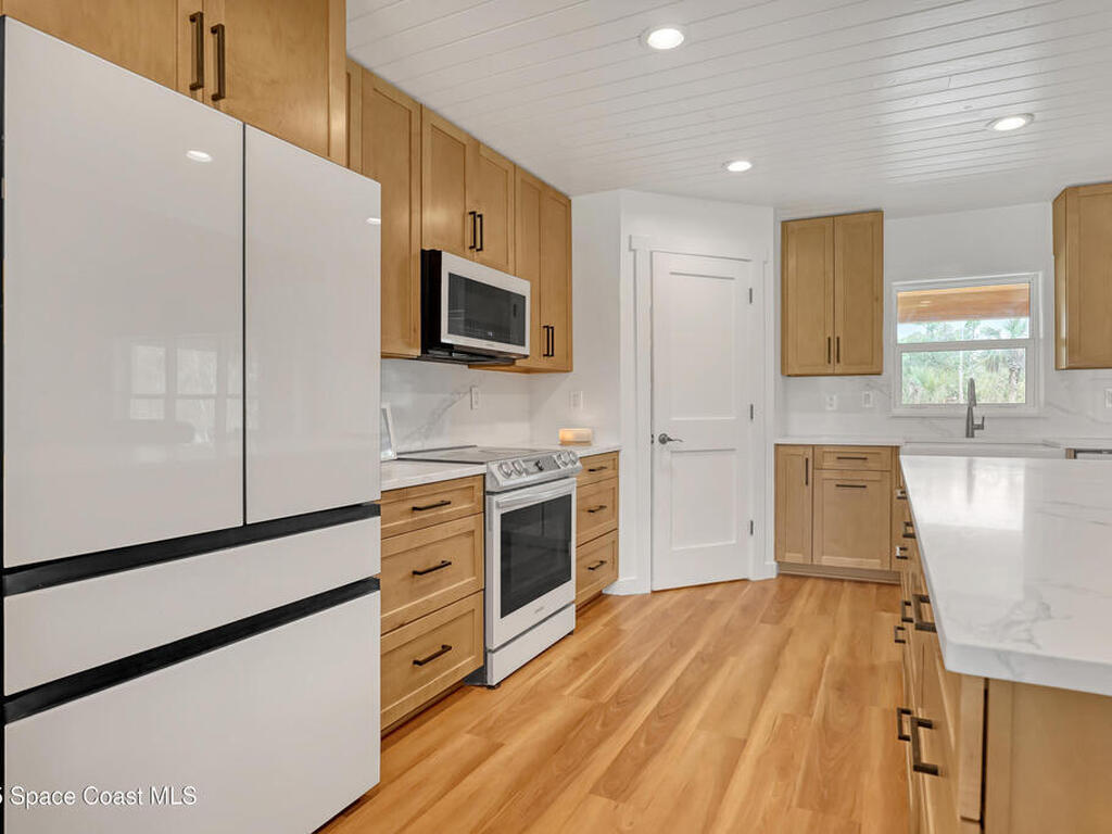3350 Leghorn Road, Malabar, FL 32950