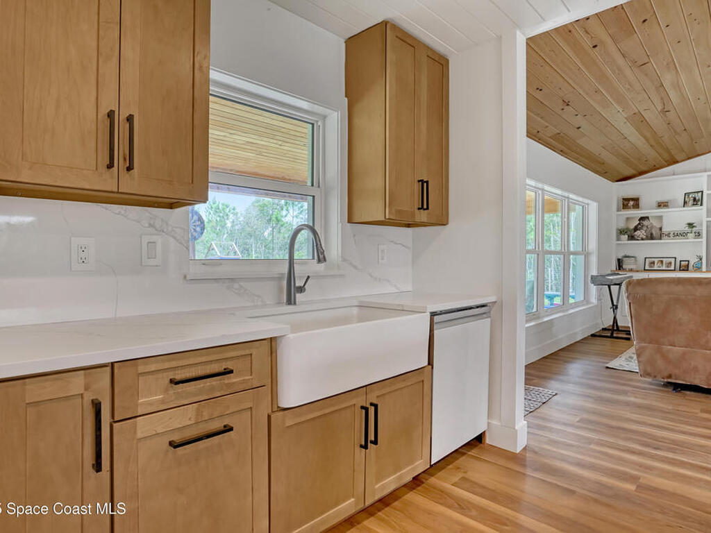 3350 Leghorn Road, Malabar, FL 32950
