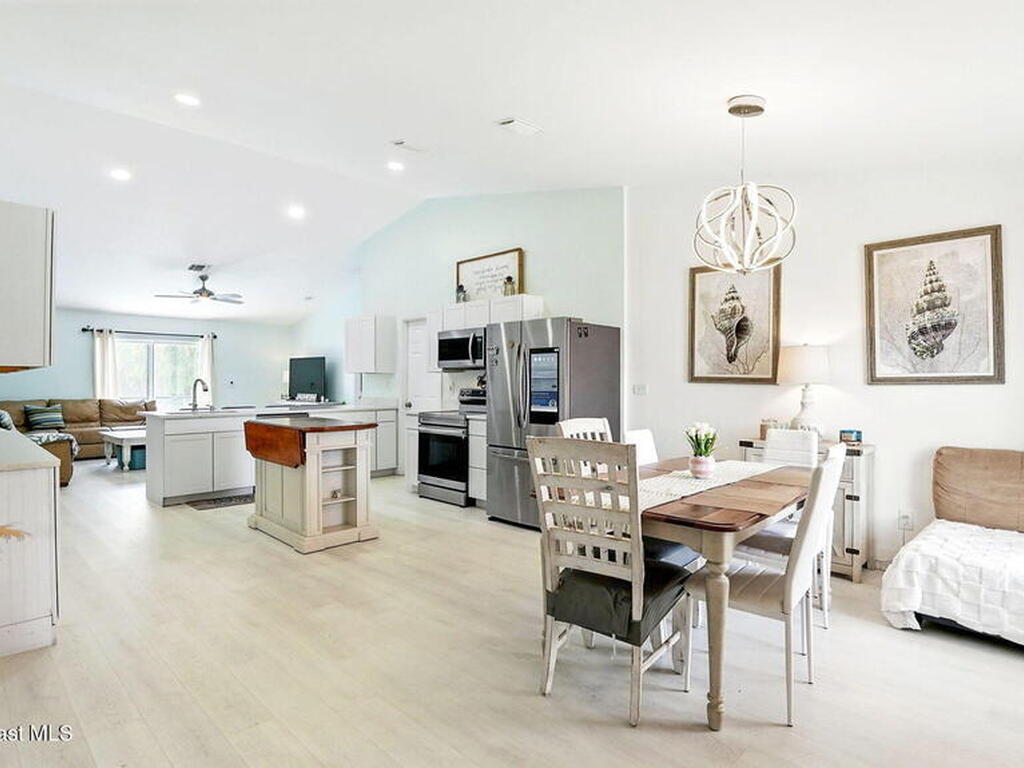 1322 Earl Drive, Merritt Island, FL 32952