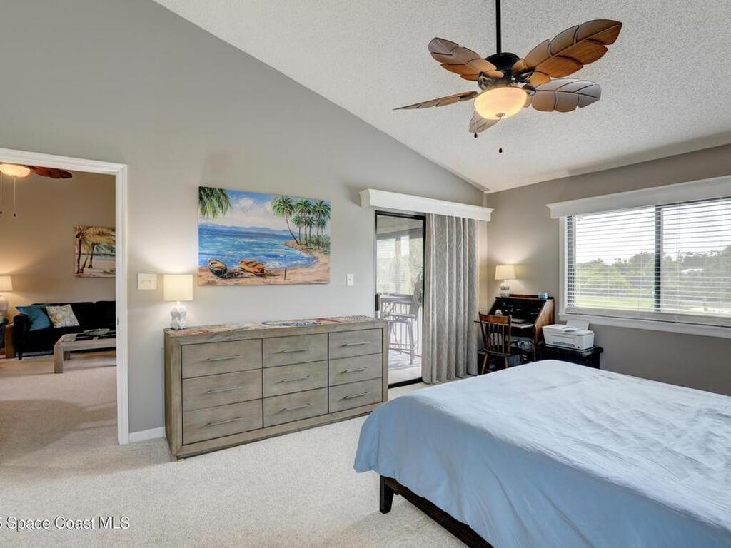 5725 Pelican Pointe Drive, Sebastian, FL 32958