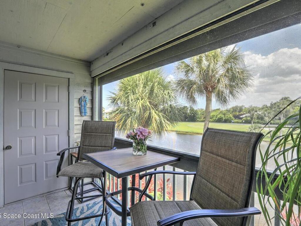 5725 Pelican Pointe Drive, Sebastian, FL 32958
