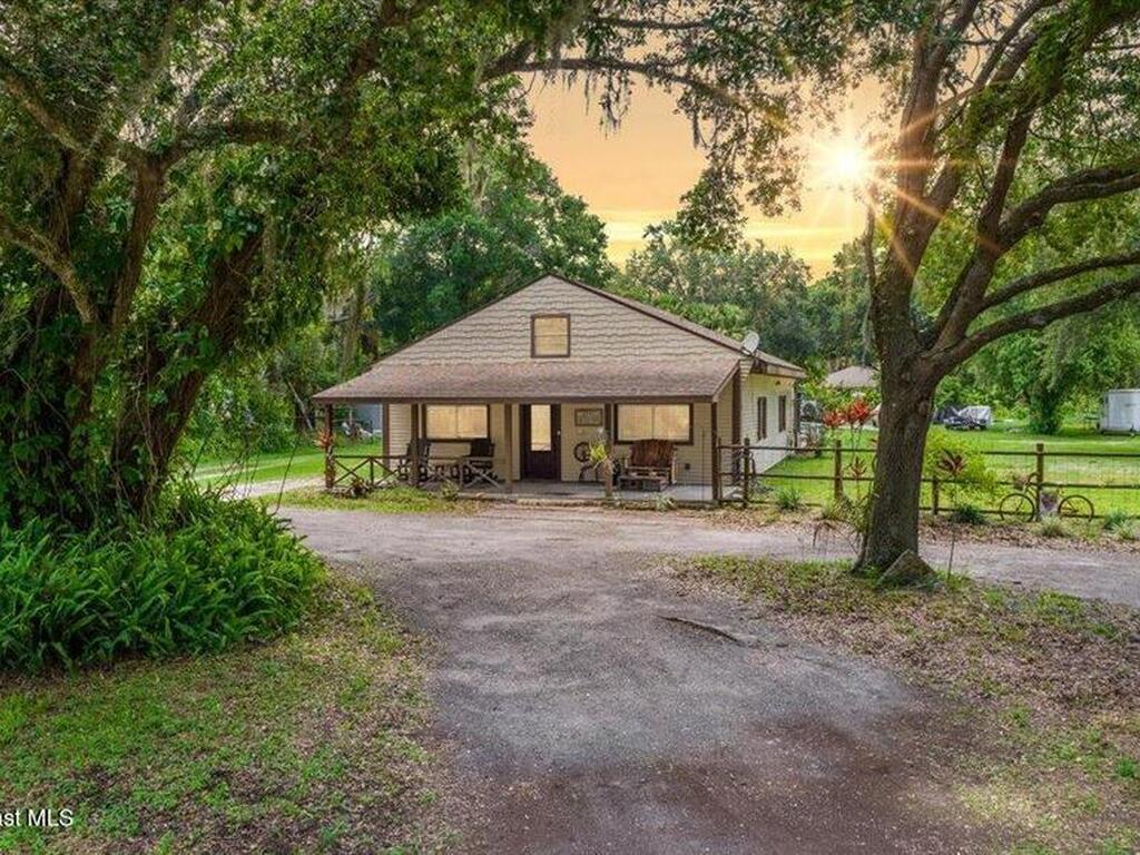 4090 Seville Avenue, Cocoa, FL 32926