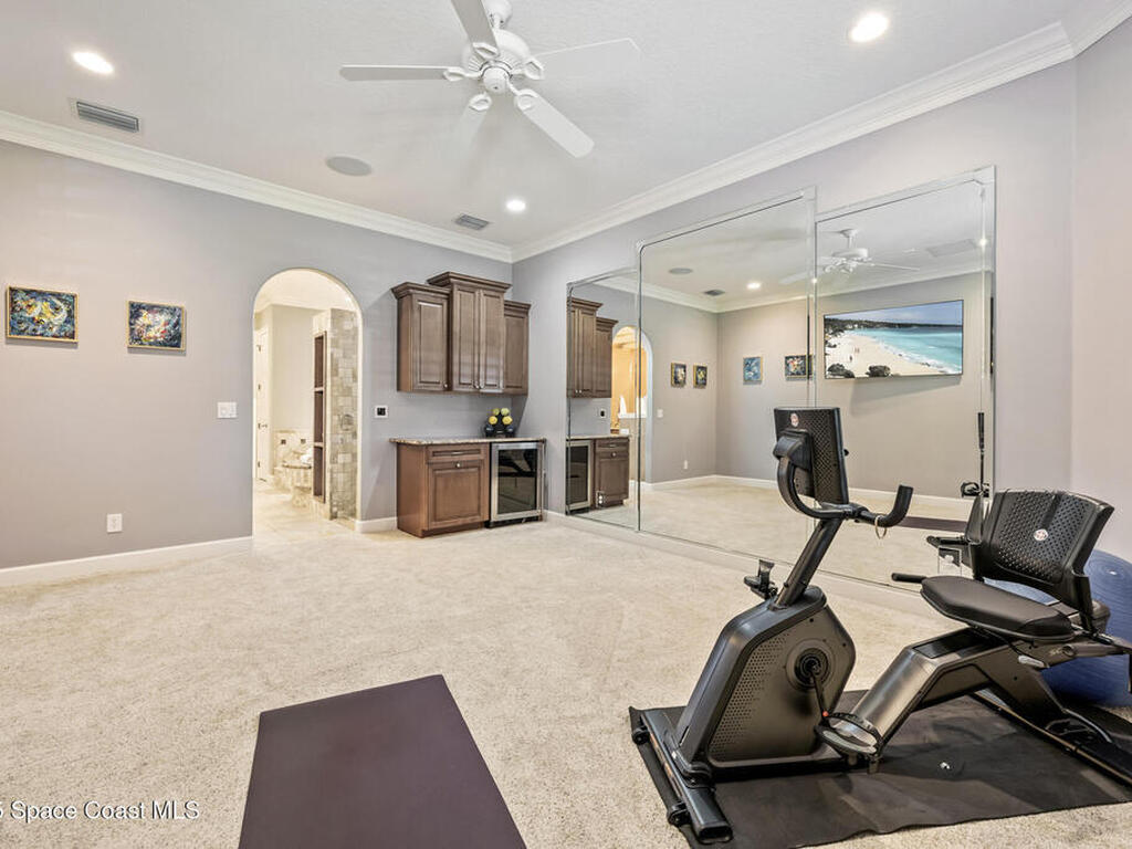 671 Indian River Drive, Melbourne, FL 32935