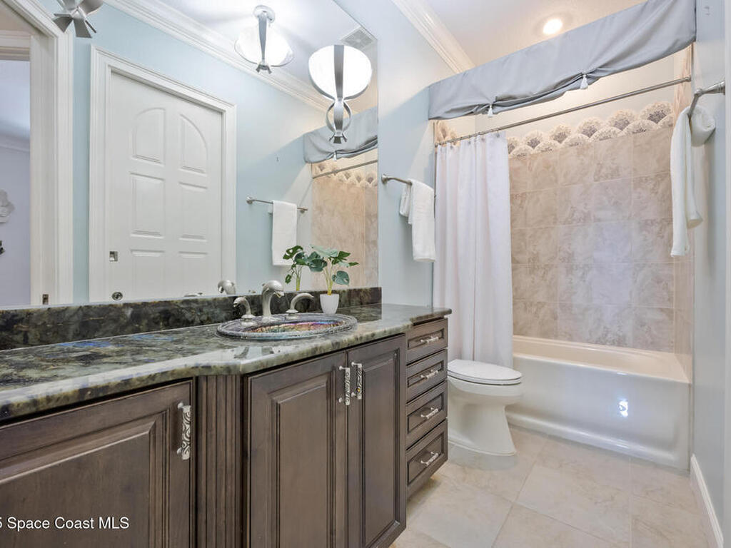 671 Indian River Drive, Melbourne, FL 32935