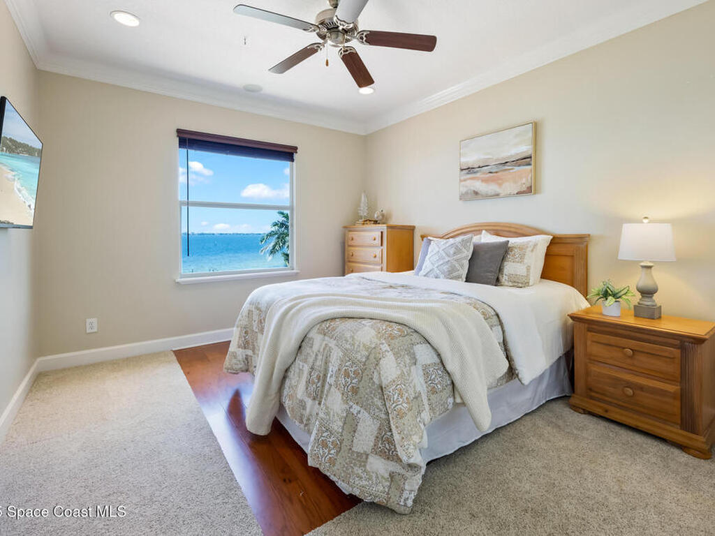 671 Indian River Drive, Melbourne, FL 32935