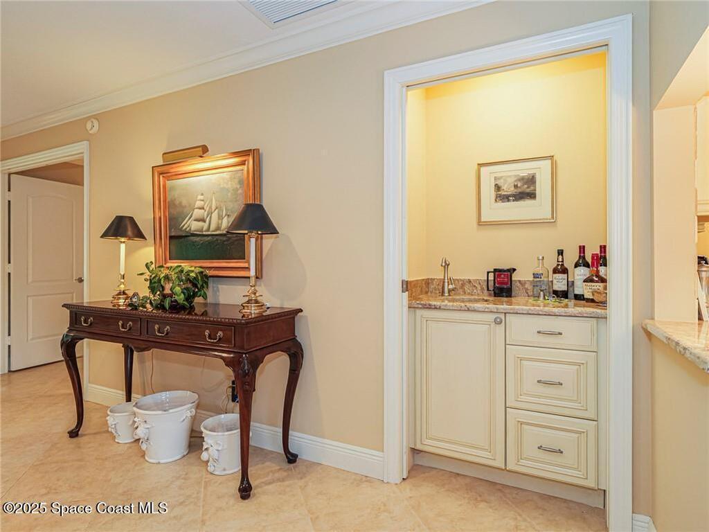 102 Prestwick Circle, Vero Beach, FL 32967