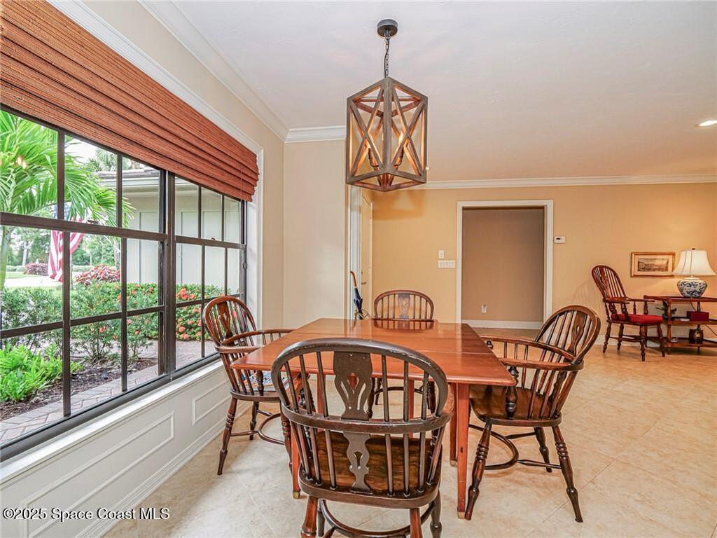 102 Prestwick Circle, Vero Beach, FL 32967