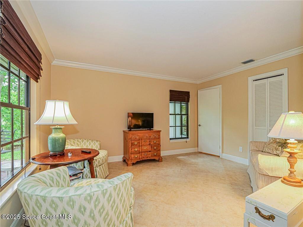 102 Prestwick Circle, Vero Beach, FL 32967