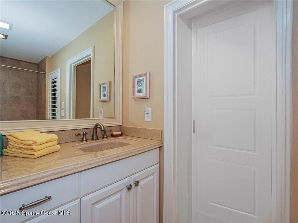 102 Prestwick Circle, Vero Beach, FL 32967