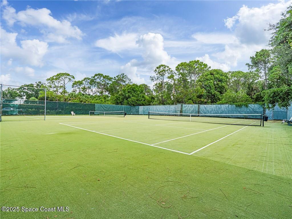 102 Prestwick Circle, Vero Beach, FL 32967