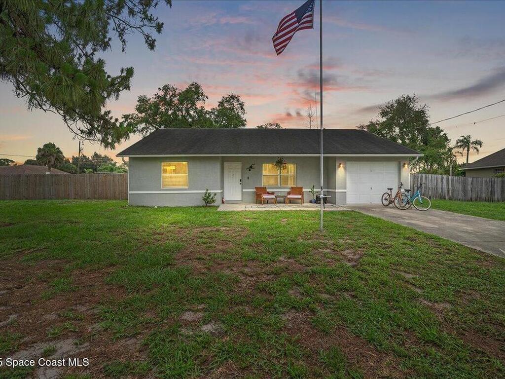 5997 Jenkins Avenue, Cocoa, FL 32927