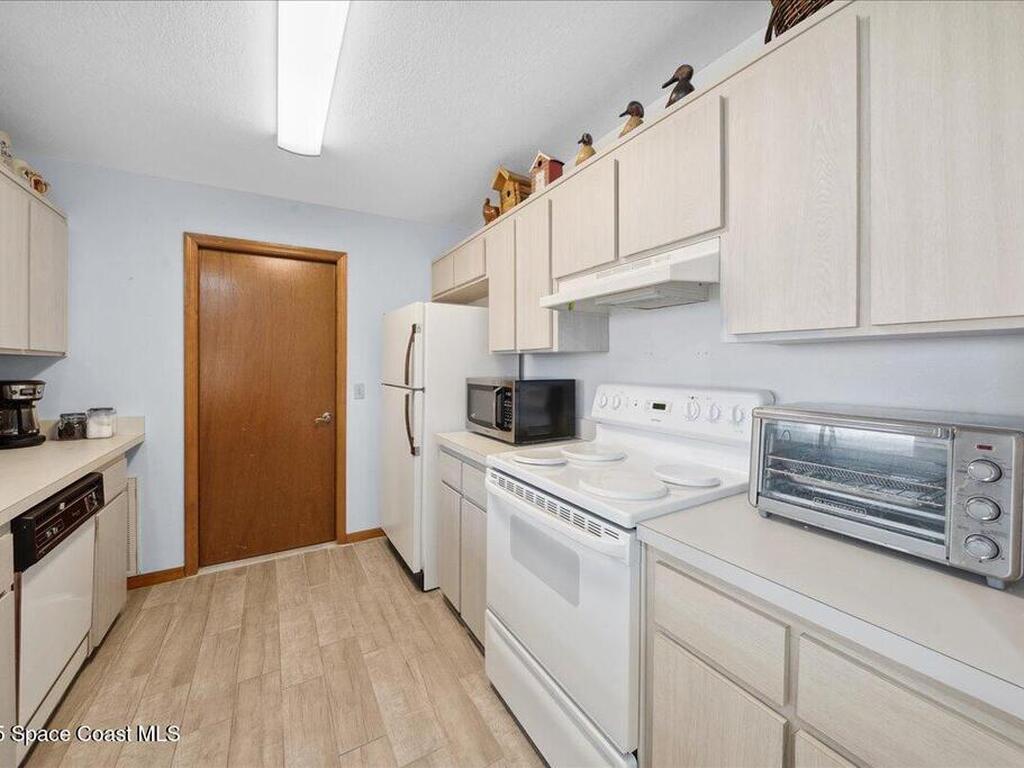 5997 Jenkins Avenue, Cocoa, FL 32927