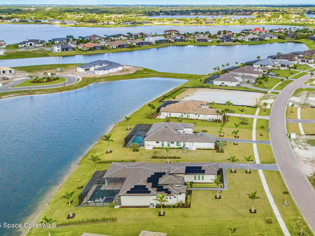 3768 Lake Adelaide Place, Rockledge, FL 32955