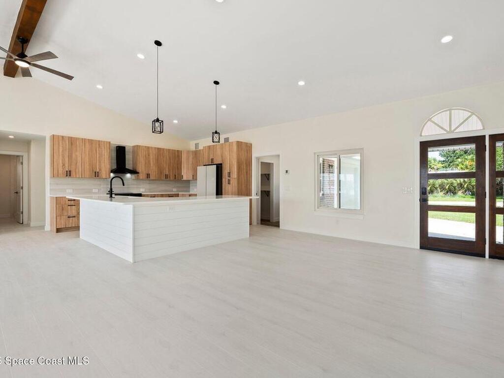 9670 Riverview Drive, Micco, FL 32976