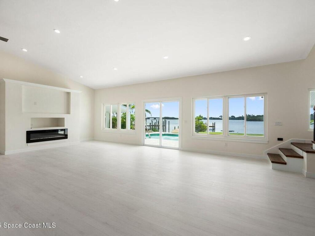 9670 Riverview Drive, Micco, FL 32976