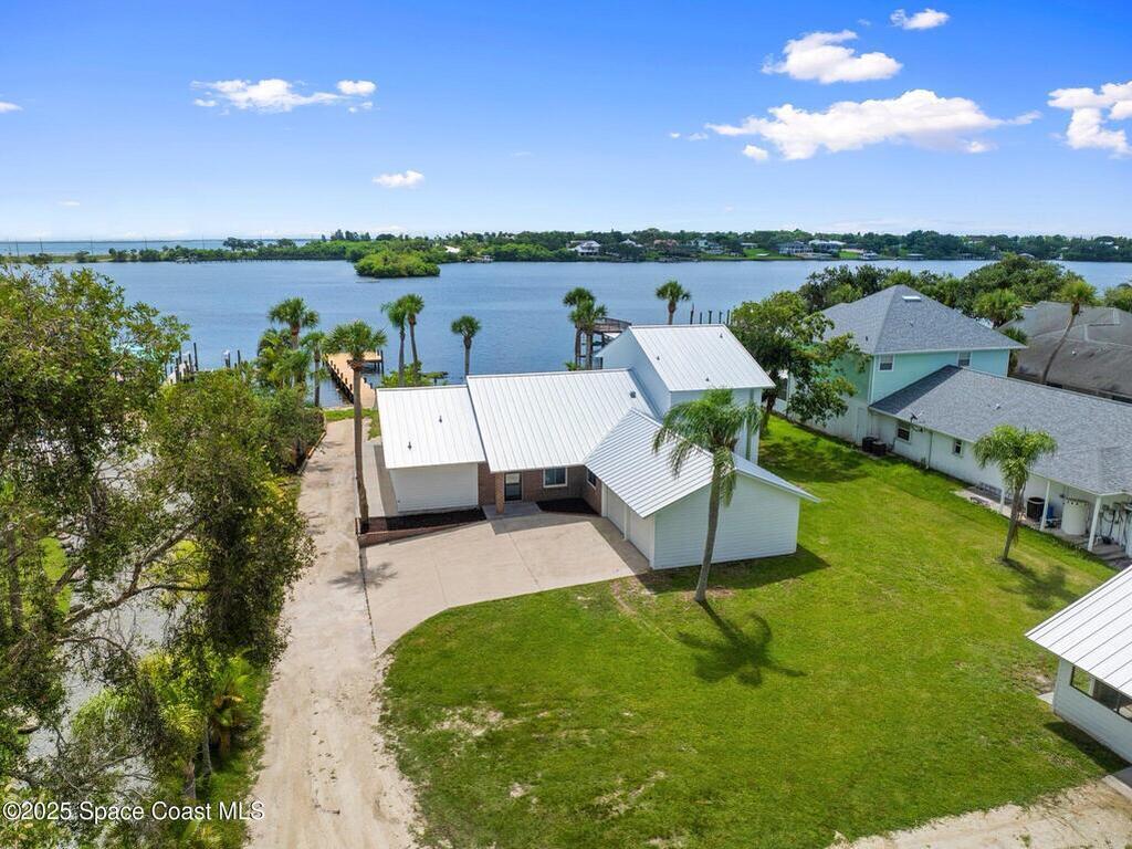 9670 Riverview Drive, Micco, FL 32976
