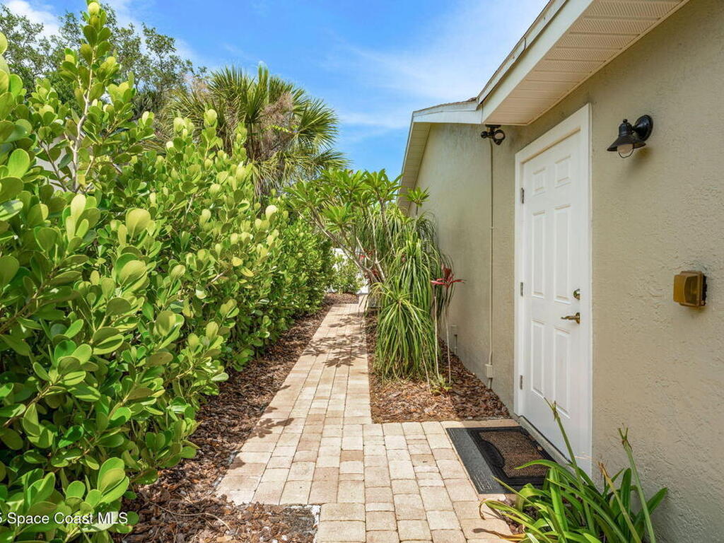 3394 Jay Tee Drive, Melbourne, FL 32901