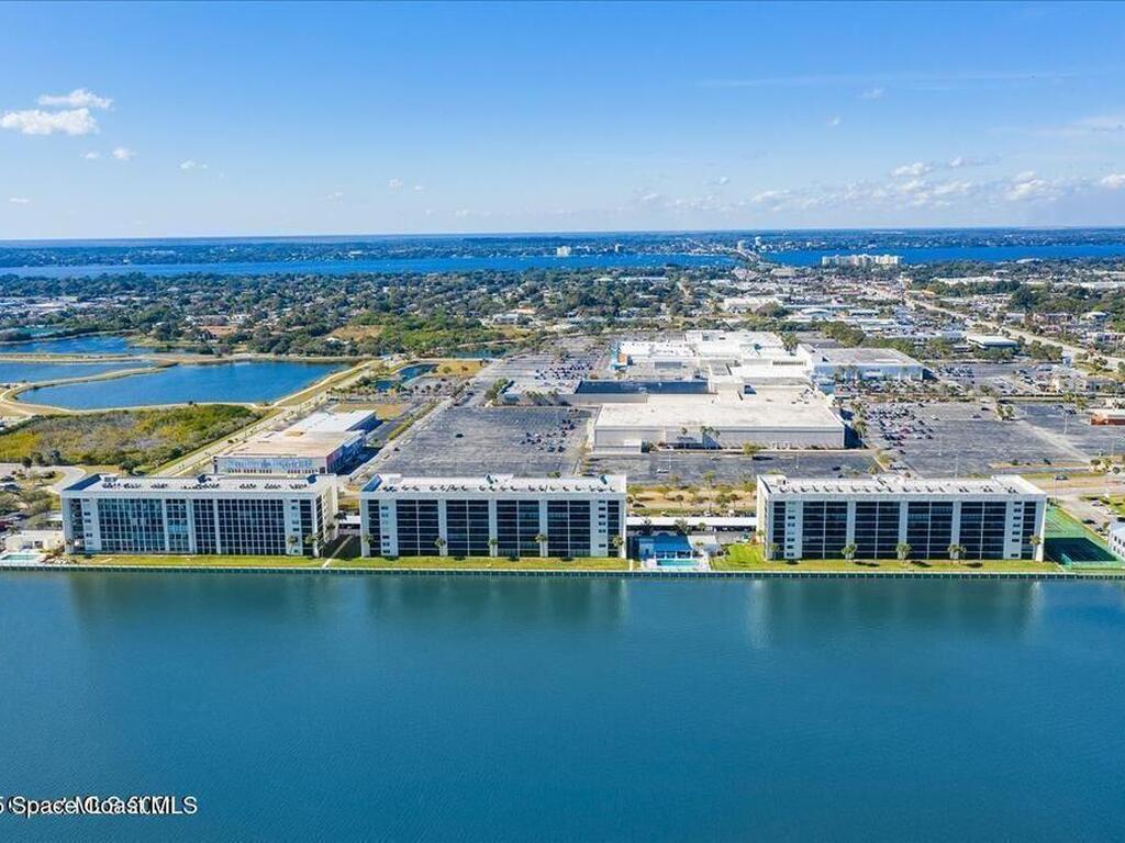 200 S Sykes Creek Parkway, Merritt Island, FL 32952