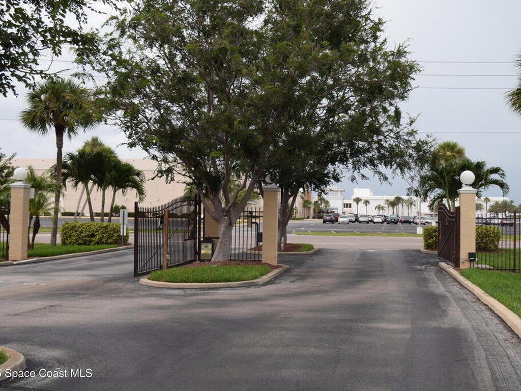 200 S Sykes Creek Parkway, Merritt Island, FL 32952