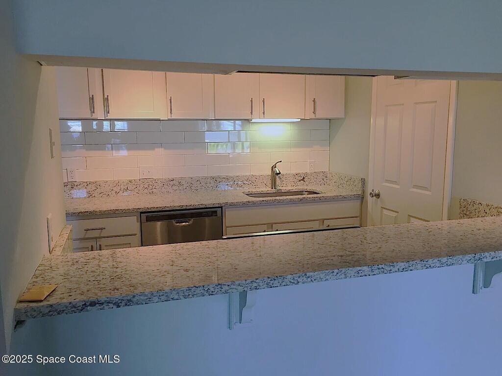 225 S Tropical Trail, Merritt Island, FL 32952