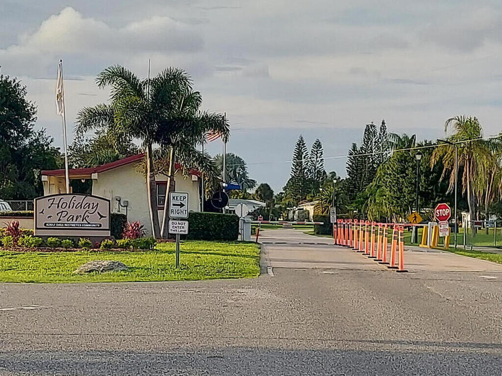 686 Sunrise Court, Palm Bay, FL 32907