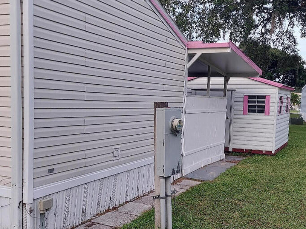 686 Sunrise Court, Palm Bay, FL 32907