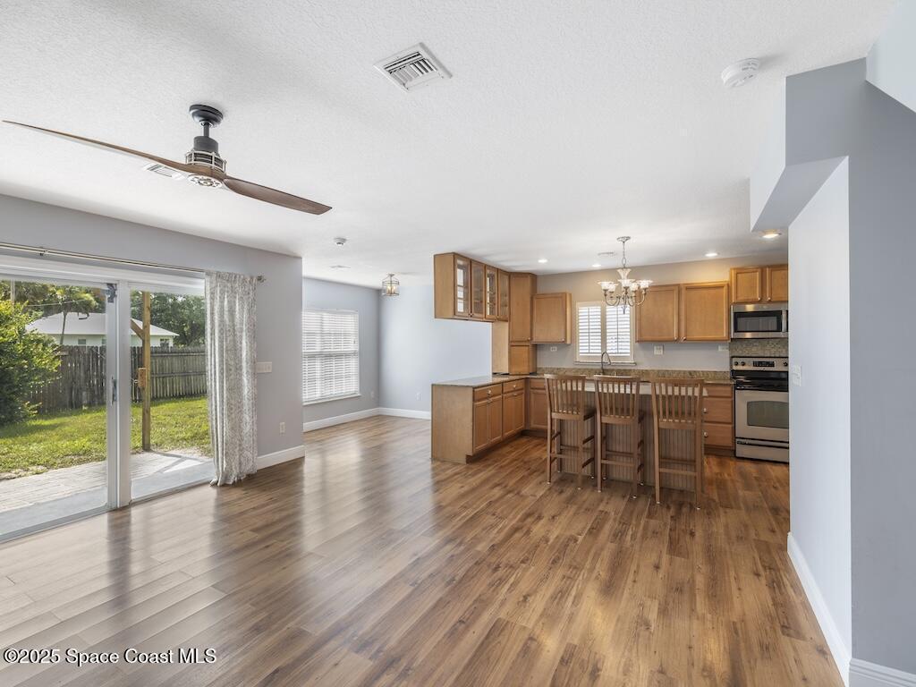 725 61st Avenue, Vero Beach, FL 32968