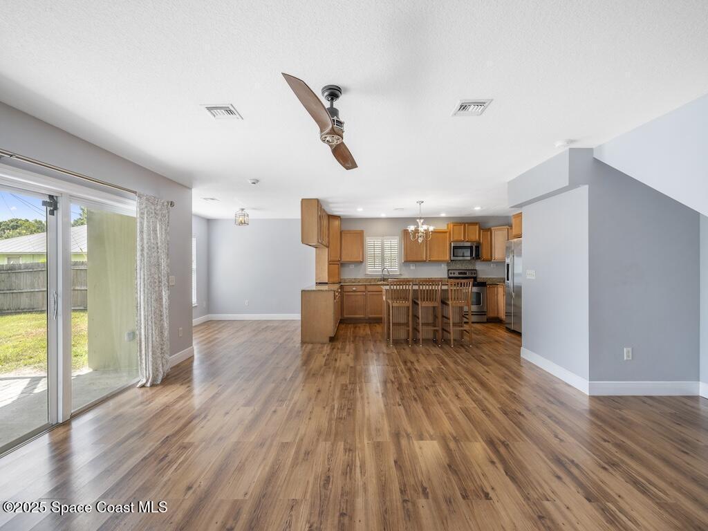 725 61st Avenue, Vero Beach, FL 32968