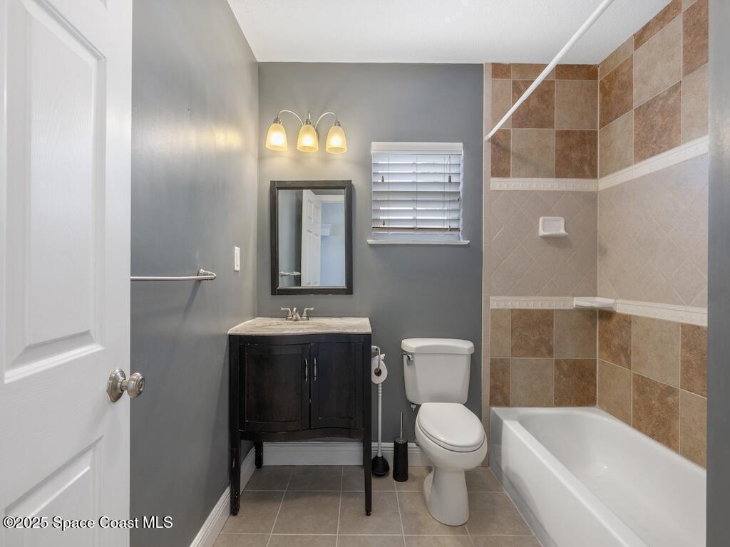 725 61st Avenue, Vero Beach, FL 32968