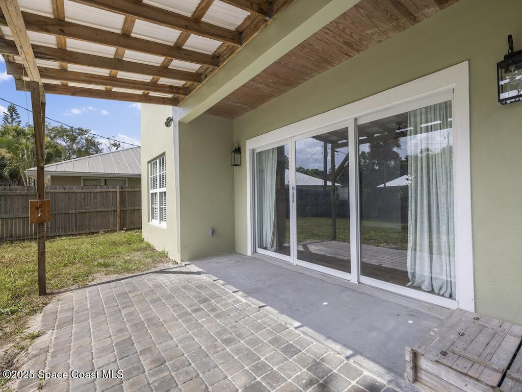 725 61st Avenue, Vero Beach, FL 32968