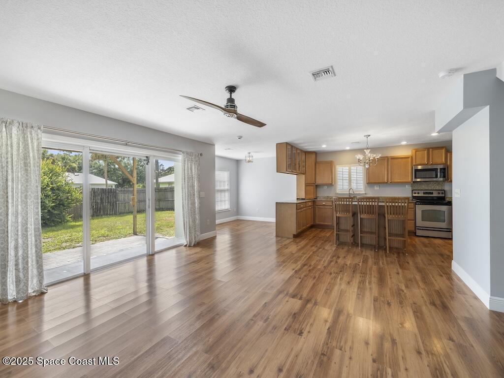 725 61st Avenue, Vero Beach, FL 32968