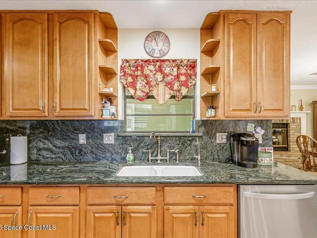 475 Atz Road, Malabar, FL 32950