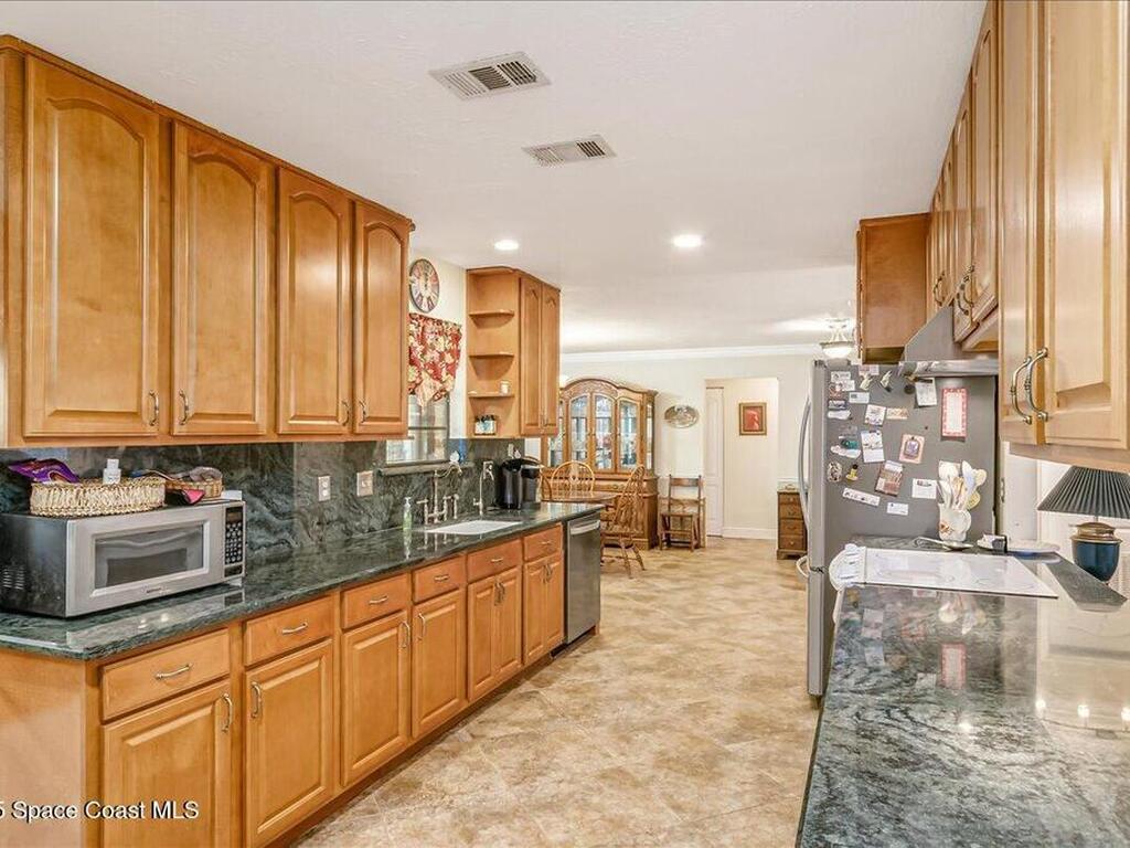 475 Atz Road, Malabar, FL 32950