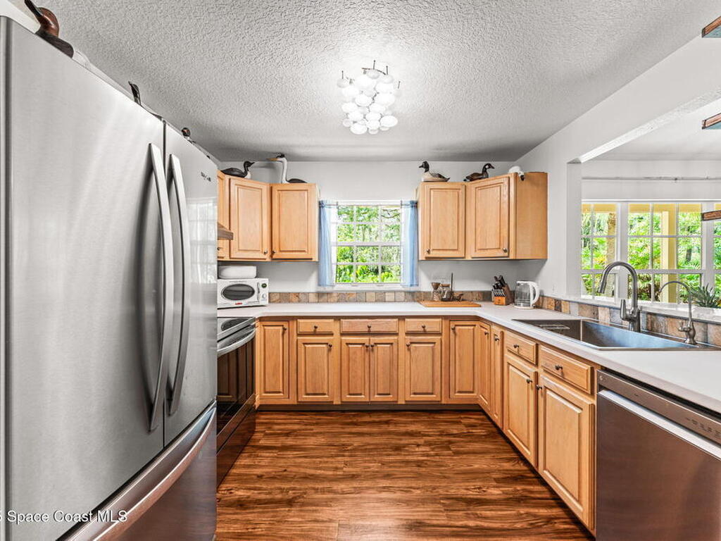 3565 Johns Road, Mims, FL 32754